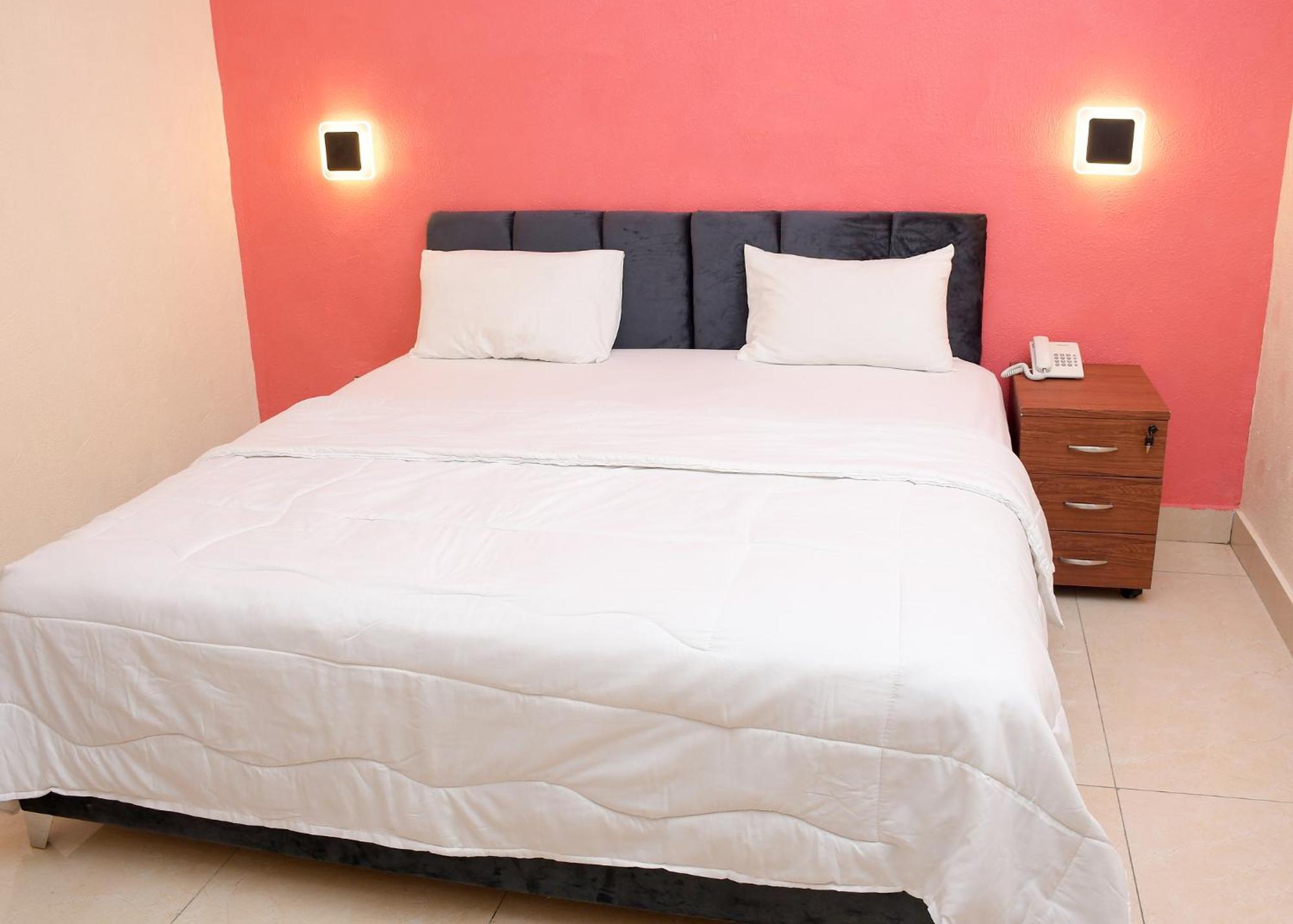 Hotel Mavilla Cotonou Dış mekan fotoğraf