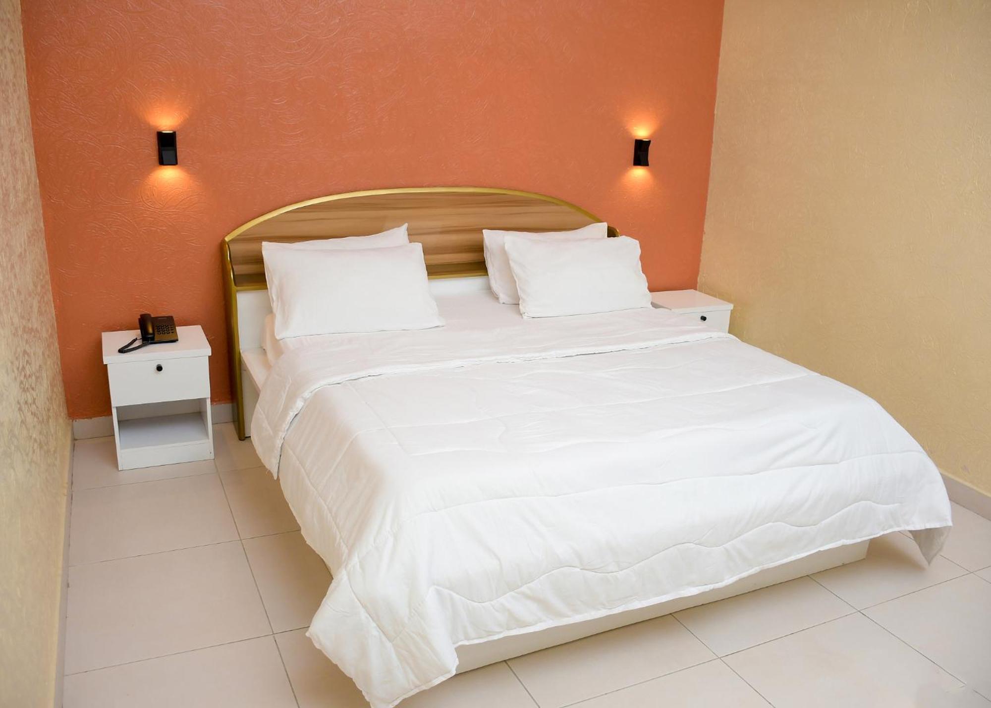 Hotel Mavilla Cotonou Dış mekan fotoğraf